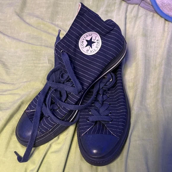 Converse - 2000s Navy Pinstripe - Picture 2 of 3